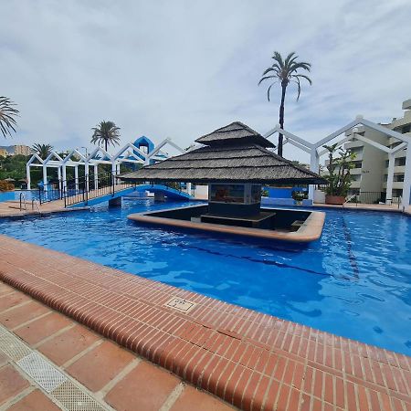 Precioso Apartamento Con Piscinas Y Vistas Al Mar. Benalmádena Buitenkant foto