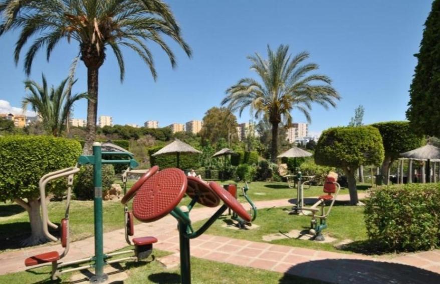 Precioso Apartamento Con Piscinas Y Vistas Al Mar. Benalmádena Buitenkant foto