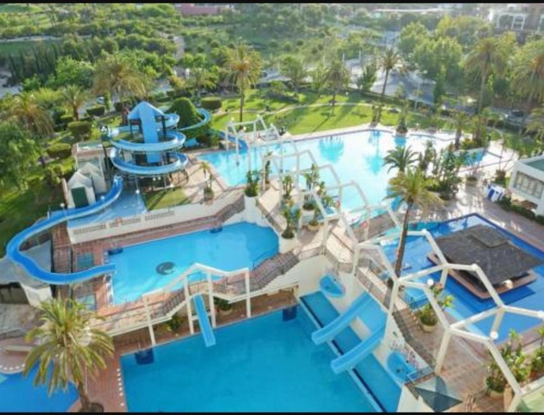 Precioso Apartamento Con Piscinas Y Vistas Al Mar. Benalmádena Buitenkant foto